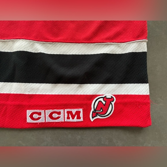 Rare Vintage New Jersey Devils Red CCM Air
Knit Jersey Men’s Size L NHL - Picture 8 of 13